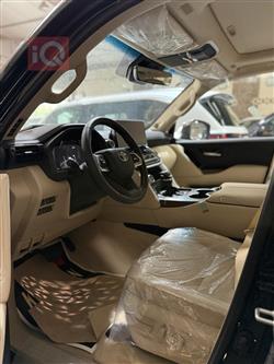 تۆیۆتا لاند کروزەر